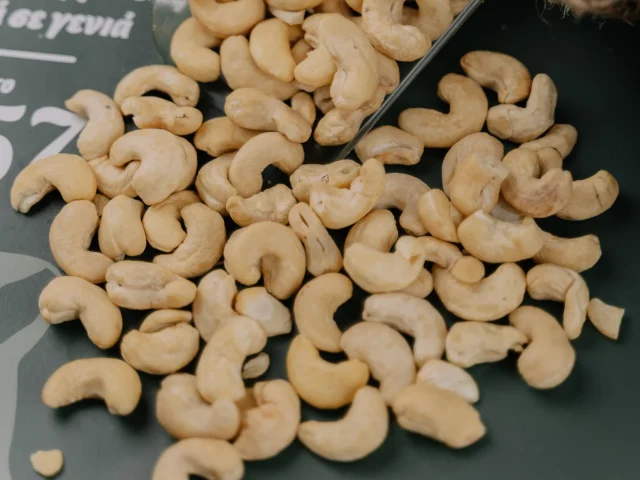 ξηροί καρποί Ρόδος