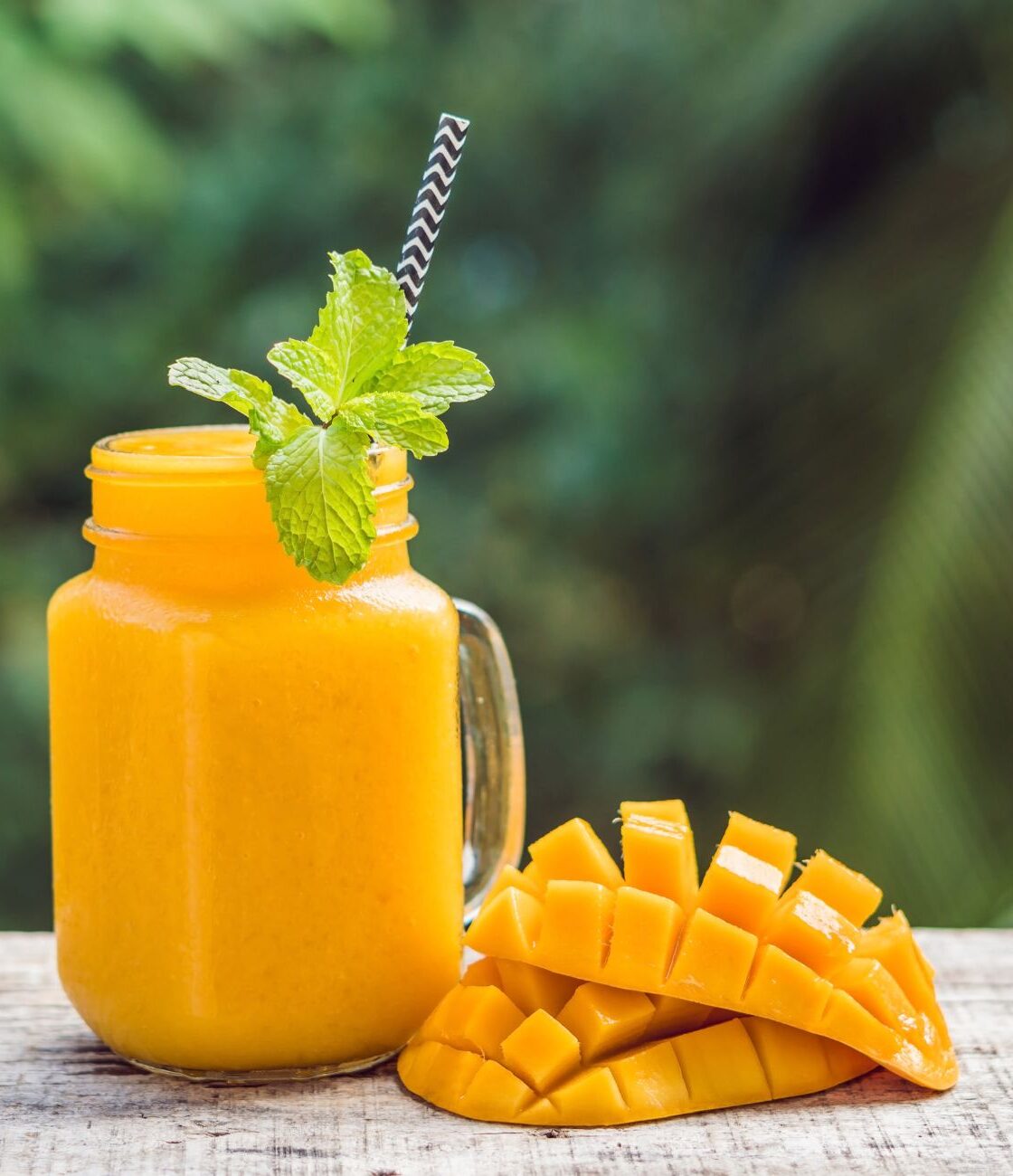 mango smoothie